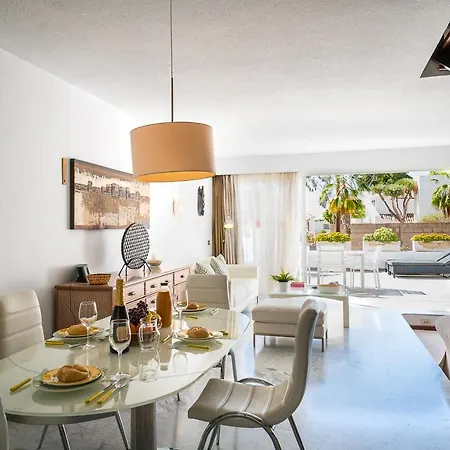 Semesterbostad Duplex Rebeca Free Wifi *